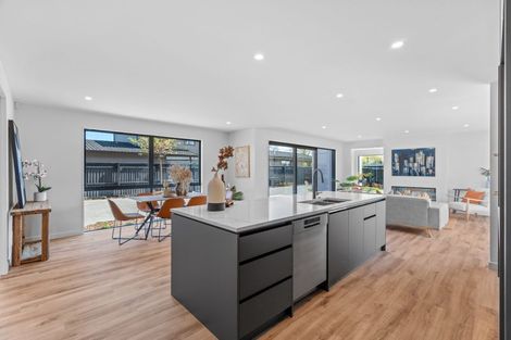 Photo of property in 112a Paparoa Street, Papanui, Christchurch, 8053