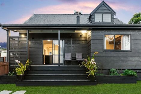 Photo of property in 234 Henderson Valley Road, Henderson, Auckland, 0612