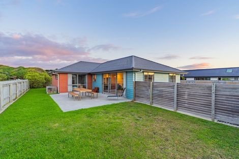 Photo of property in 79 Kotuku Drive, Paraparaumu Beach, Paraparaumu, 5032