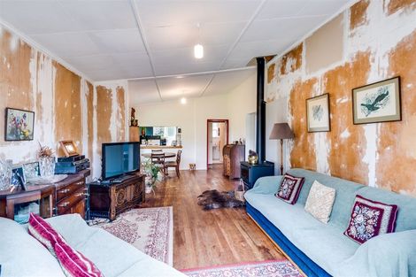 Photo of property in 1268 Waihau Road, Patoka, Napier, 4186