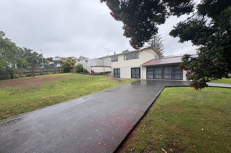 Photo of property in 1 Hellyers Street, Birkdale, Auckland, 0626