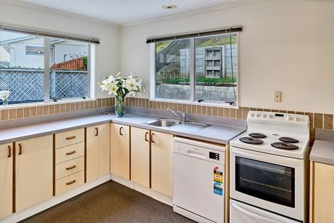 Photo of property in 3 Ayton Drive, Whitby, Porirua, 5024