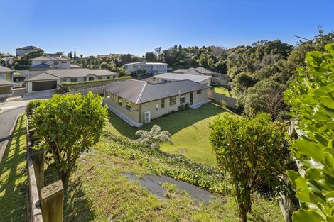 Photo of property in 4 Fern Lane, Whalers Gate, New Plymouth, 4310