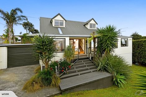 Photo of property in 15 Sunnynook Road, Forrest Hill, Auckland, 0620
