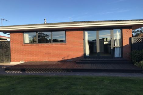 Photo of property in 5 Rhyl Place, Bryndwr, Christchurch, 8053