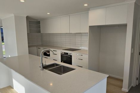 Photo of property in 8 Curtis Street, Woodend, 7610