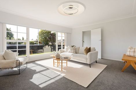 Photo of property in 2 Bowen Place, St Andrews, Hamilton, 3200