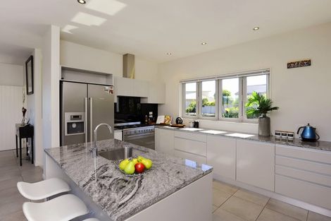 Photo of property in 8 Windsor Drive, Britannia Heights, Nelson, 7010