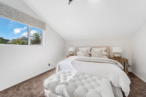 Photo of property in 53 Manor Park, Sunnyhills, Auckland, 2010