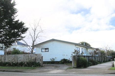 Photo of property in 200 Grove Road, Mayfair, Hastings, 4122
