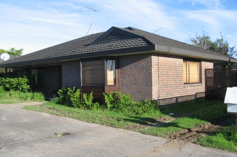 Photo of property in 2/279 Hobsonville Road, Hobsonville, Auckland, 0618