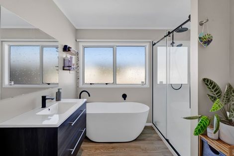 Photo of property in 26 Rewa Street, Inglewood, 4330