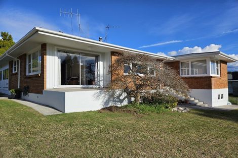 Photo of property in 384r Welcome Bay Road, Welcome Bay, Tauranga, 3175