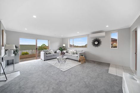 Photo of property in 13 Keri Vista Rise, Papakura, 2110