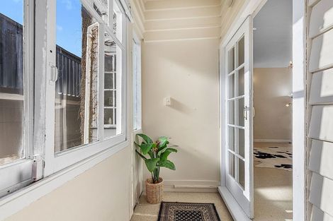 Photo of property in 10 Rimu Road, Kelburn, Wellington, 6012