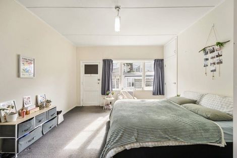 Photo of property in 26 Tinakori Road, Thorndon, Wellington, 6011