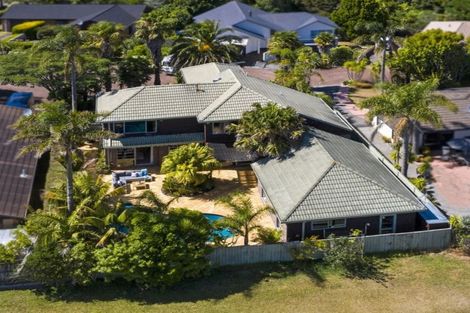 Photo of property in 24 St Lucia Place, Unsworth Heights, Auckland, 0632