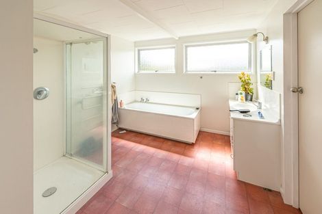 Photo of property in 1 Hurworth Place, College Estate, Whanganui, 4500