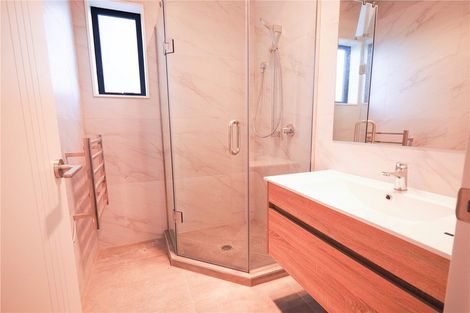 Photo of property in 24c Poinsettia Place, Henderson, Auckland, 0610