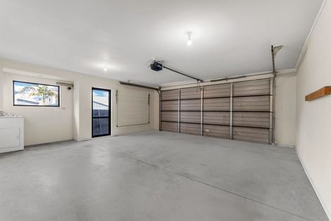 Photo of property in 338a Glengarry Road, Glen Eden, Auckland, 0602