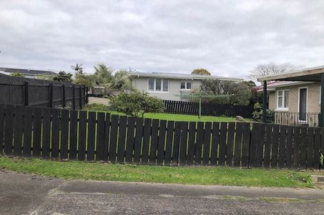 Photo of property in 22 Matipo Road, Te Atatu Peninsula, Auckland, 0610
