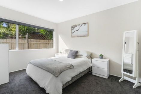 Photo of property in 2/12 Vireya Court, Goodwood Heights, Auckland, 2105
