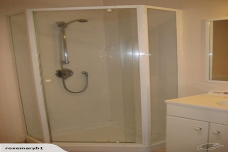 Photo of property in 8u8 Girton Terrace, Mount Cook, Wellington, 6021