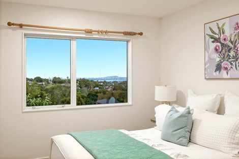Photo of property in 18 Cityview Place, Massey, Auckland, 0614