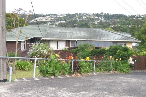 Photo of property in 2/16 Mayfield Road, Glenfield, Auckland, 0629