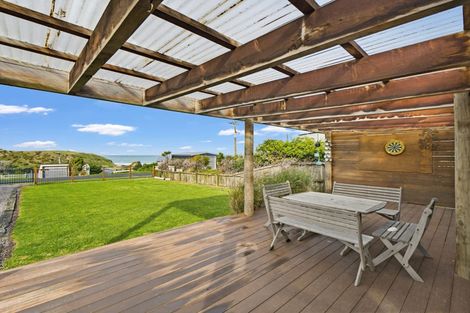 Photo of property in 8 Island Terrace, Motunau, Waipara, 7387