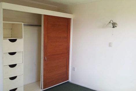 Photo of property in 2 Findlay Street, Moturoa, New Plymouth, 4310