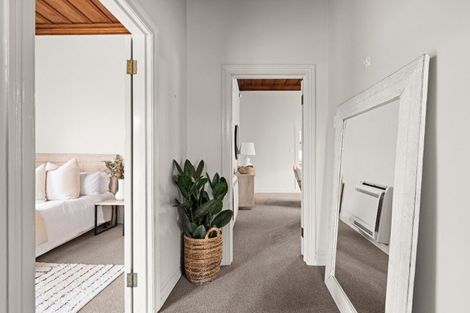 Photo of property in 89 Wellesley Road, Napier South, Napier, 4110