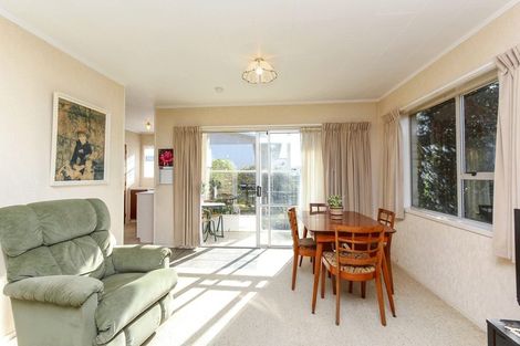 Photo of property in 3a Naumai Place, Spotswood, New Plymouth, 4310