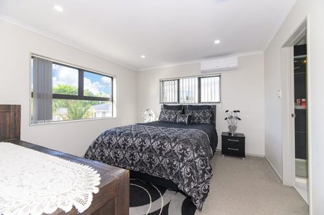Photo of property in 9a Harrington Road, Henderson, Auckland, 0610