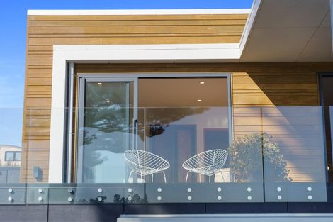 Photo of property in 79 Marine Parade, Paraparaumu Beach, Paraparaumu, 5032