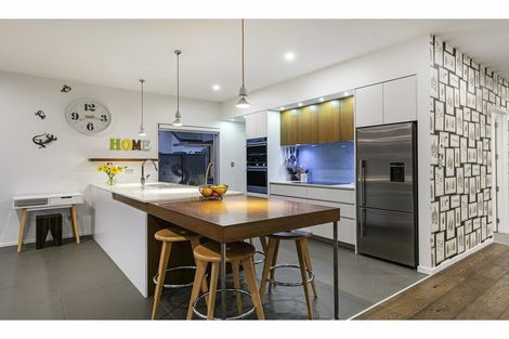 Photo of property in 11 Kelmore Place, Schnapper Rock, Auckland, 0632