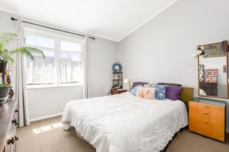 Photo of property in 78-80 Hereford Street, Cannons Creek, Porirua, 5024