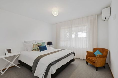 Photo of property in 30 Ngamotu Road, Moturoa, New Plymouth, 4310