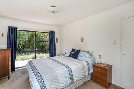 Photo of property in 6 Riverside Drive, Waiuku, 2123