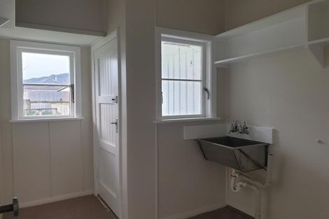Photo of property in 8 Compton Crescent, Taita, Lower Hutt, 5011