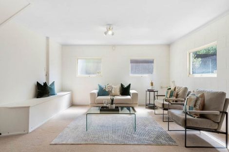 Photo of property in 7 Munstead Place, Hillcrest, Auckland, 0627