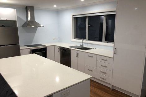Photo of property in 63 Breaker Bay Road, Breaker Bay, Wellington, 6022