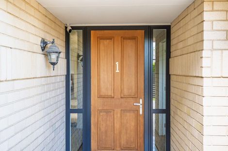 Photo of property in 1 Kennedy Street, Geraldine, 7930