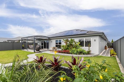 Photo of property in 23 Rakaia Way, Poraiti, Napier, 4112