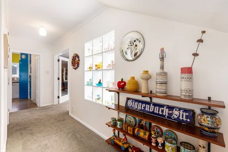 Photo of property in 304 Muritai Road, Eastbourne, Lower Hutt, 5013