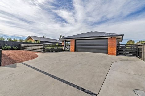 Photo of property in 15 Cedric Place, Darfield, 7510