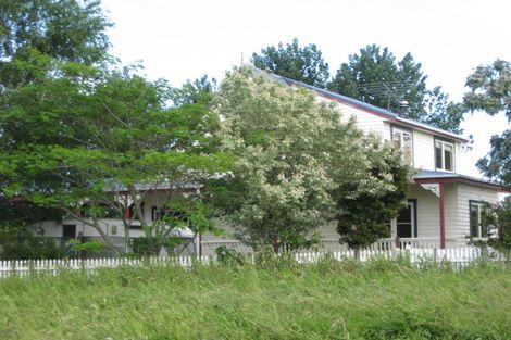 Photo of property in 240 Sutton Road, Drury, 2113