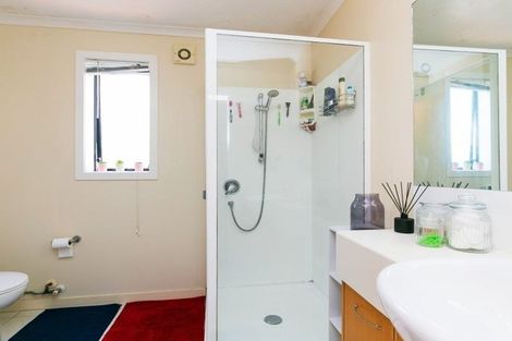 Photo of property in Endeavour Apartments, 125u6 Thorndon Quay, Pipitea, Wellington, 6011