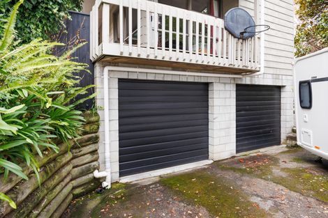 Photo of property in 570 Featherston Street, Roslyn, Palmerston North, 4414