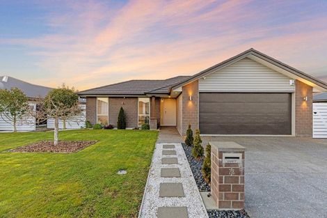 Photo of property in 28 Beachvale Drive, Kaiapoi, 7630